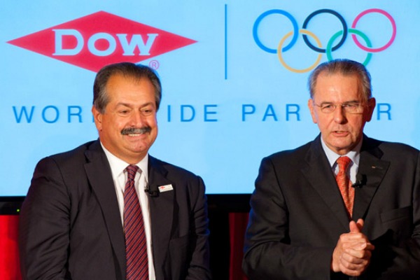 Rio+20 : les géants de l'industrie chimique réclament des normes mondiales